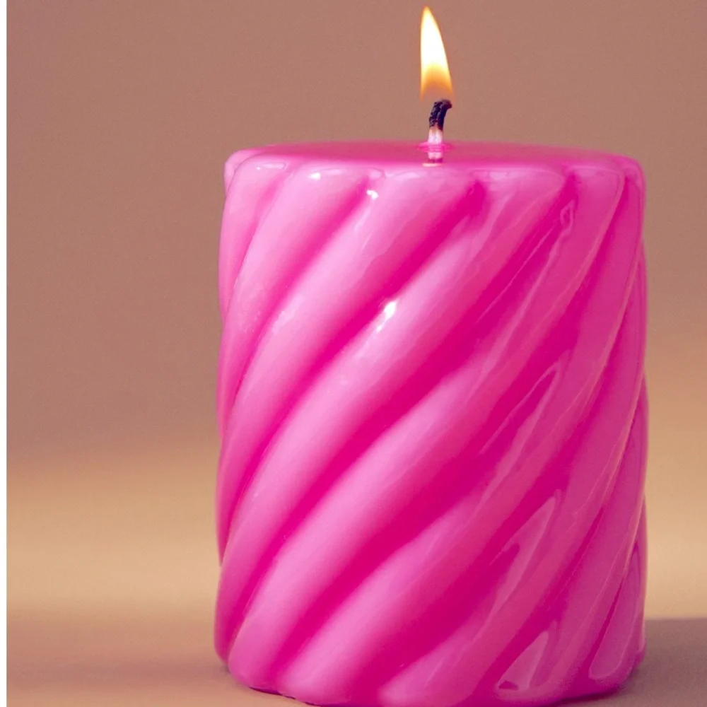 LAST ONE 🔥High‎ Gloss Pillar Candle Hot Pink